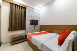 oyo 49524 hotel bhavya