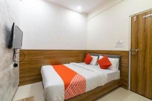 oyo 49524 hotel bhavya