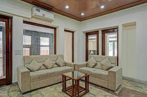 Perfect Inn,New Delhi>>Delhi,2 star