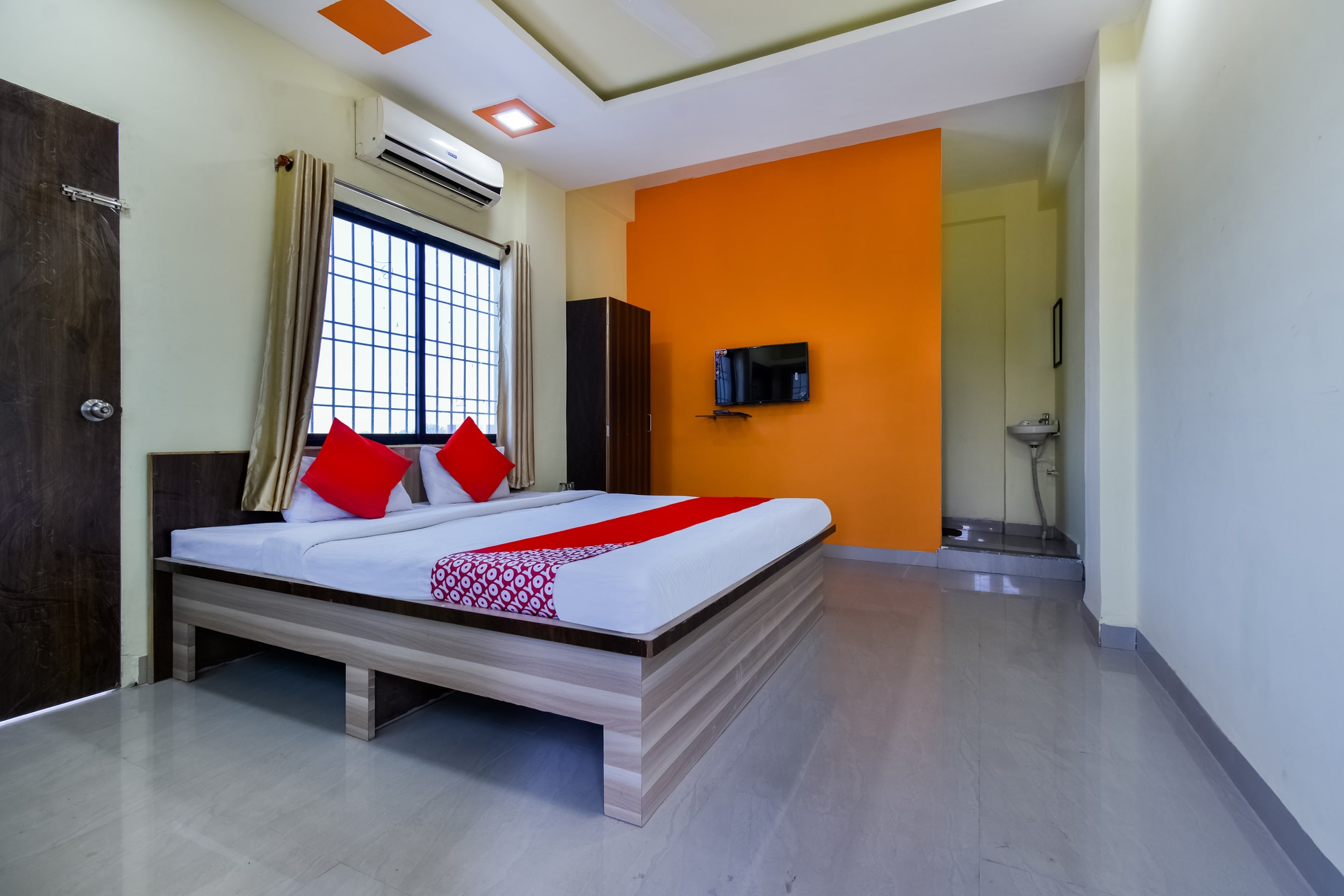 collection o iskcon aurangabad formerly everest inn