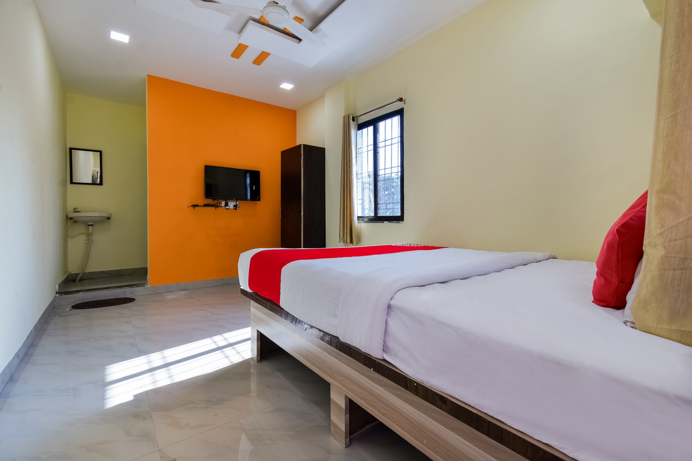 collection o iskcon aurangabad formerly everest inn