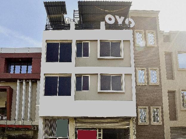 spot on 76453 g star hotel