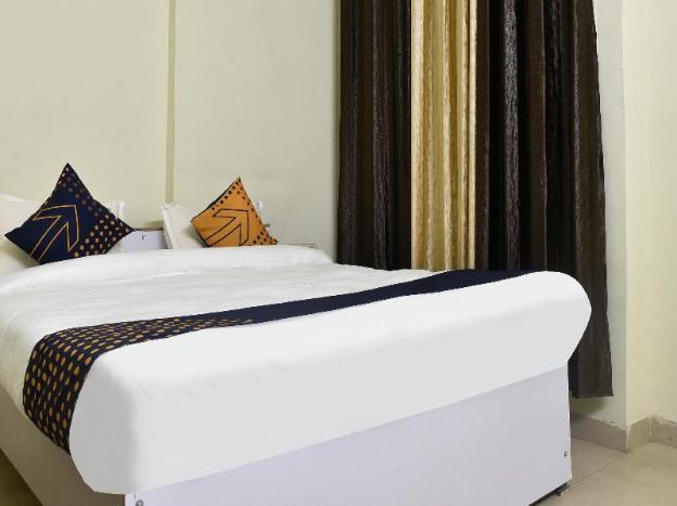 spot on 76453 g star hotel