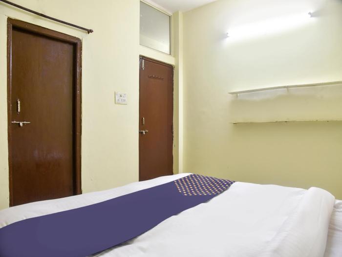 spot on 76453 g star hotel