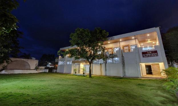 treebo sai samrat resort satara
