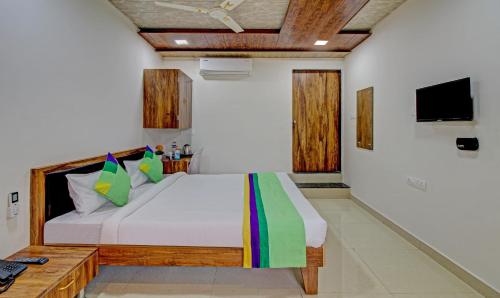 treebo sai samrat resort satara