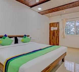 treebo sai samrat resort satara
