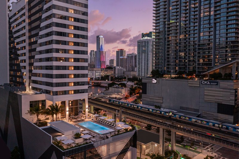 element miami brickell