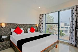 capital o 77851 hotel jr residency