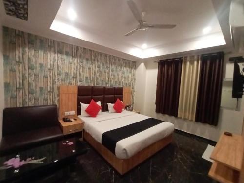 Hyfa Continental,Gomti Nagar>>Lucknow,3 star
