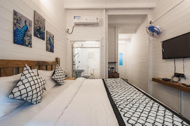 baga hideout premiere