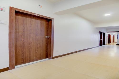 Hotel Della Comfort Near Ambreshwar Shiv Mandir, Ambernath,Kalyan>>Ambernath,3 star