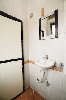 hotel della comfort near ambreshwar shiv mandir ambernath