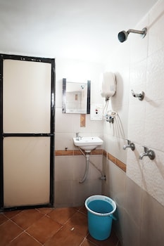 hotel della comfort near ambreshwar shiv mandir ambernath