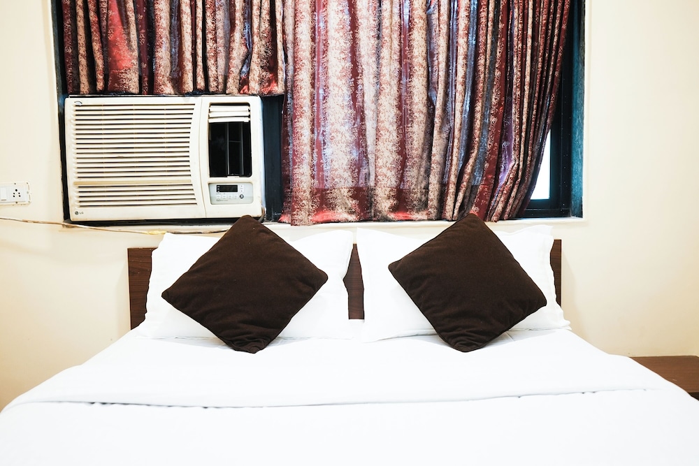 hotel della comfort near ambreshwar shiv mandir ambernath