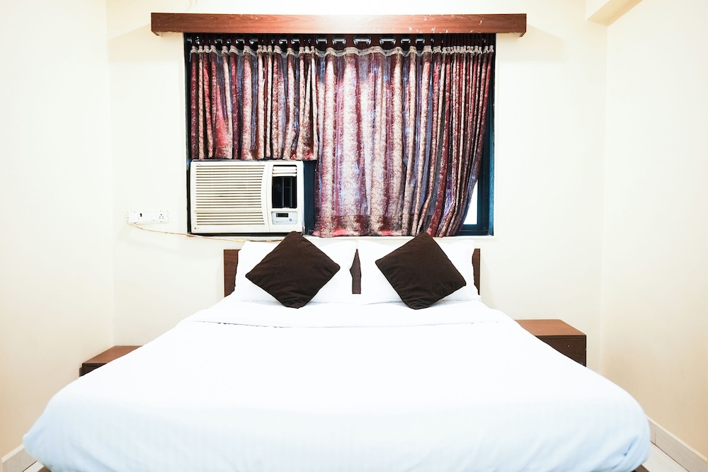 hotel della comfort near ambreshwar shiv mandir ambernath