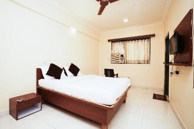 hotel della comfort near ambreshwar shiv mandir ambernath