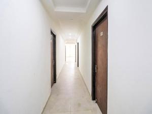 collection o mahavir enclave near dashrath puri metro station