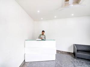 collection o mahavir enclave near dashrath puri metro station