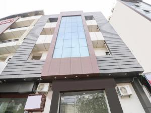 collection o mahavir enclave near dashrath puri metro station