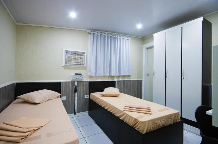 calamares hotel adult only