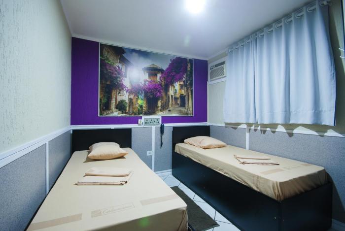 calamares hotel adult only