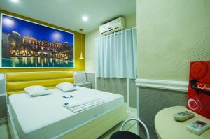 calamares hotel adult only