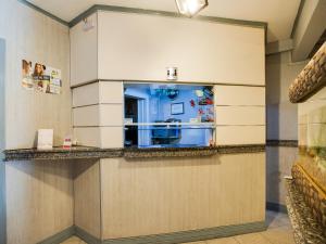 calamares hotel adult only