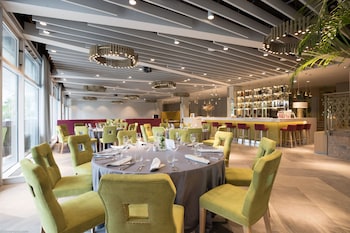 Bled Rose Hotel,In Savannah (Midtown - Abercorn),4 star