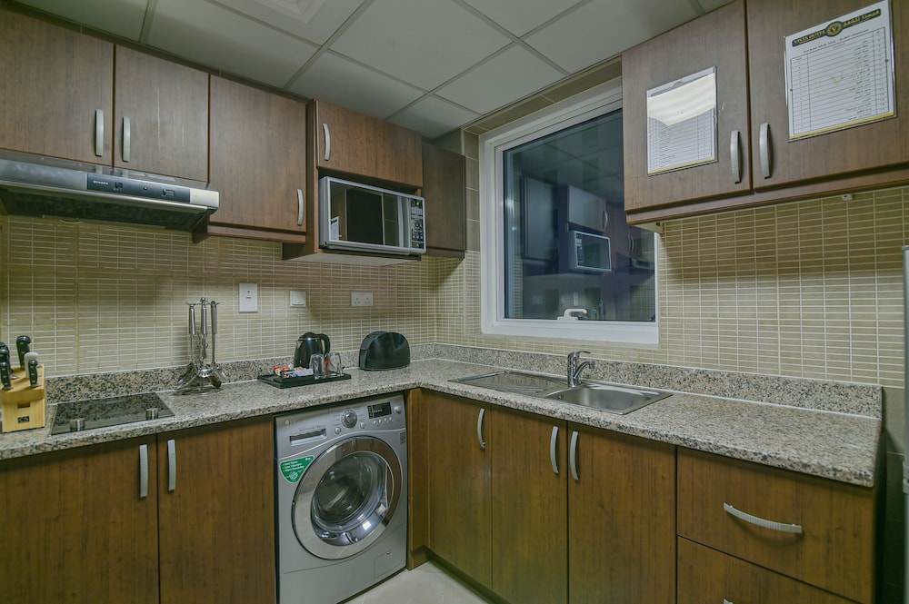 vista hotel apartments deluxe