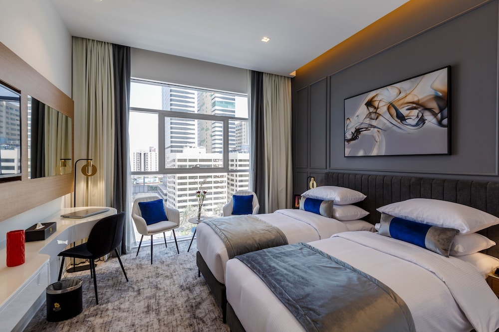 rose executive hotel dwtc