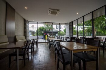 marsi hotel bangchak