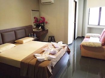 b hotel