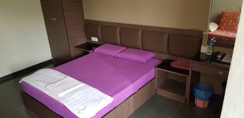 b hotel