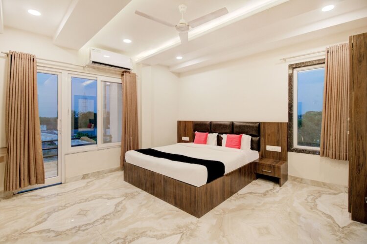 hotel krishna raj