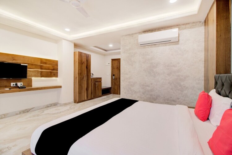 hotel krishna raj