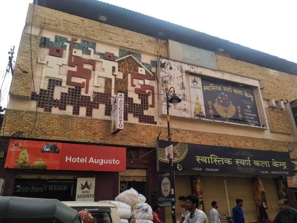 hotel augusto