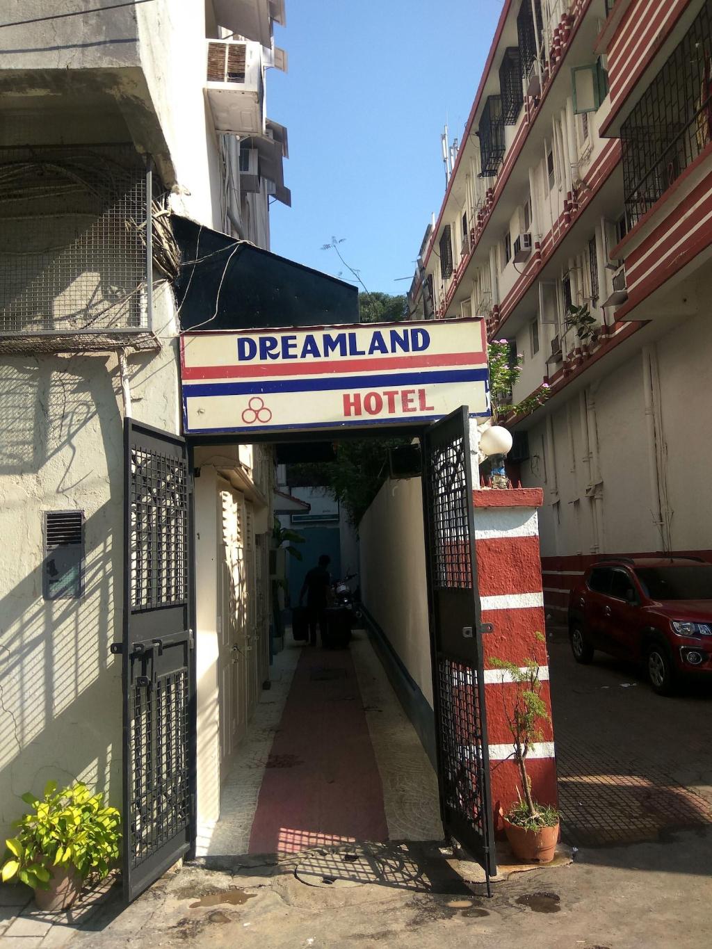 dreamland hotel