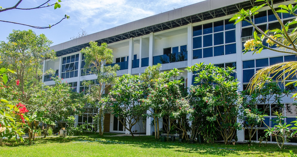 senggigi homes and apartments