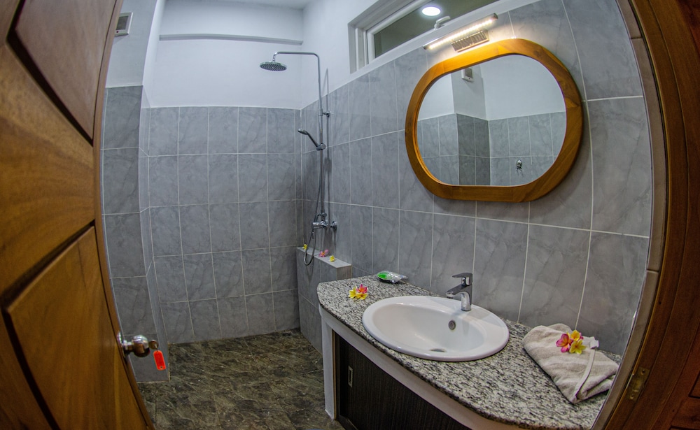 senggigi homes and apartments