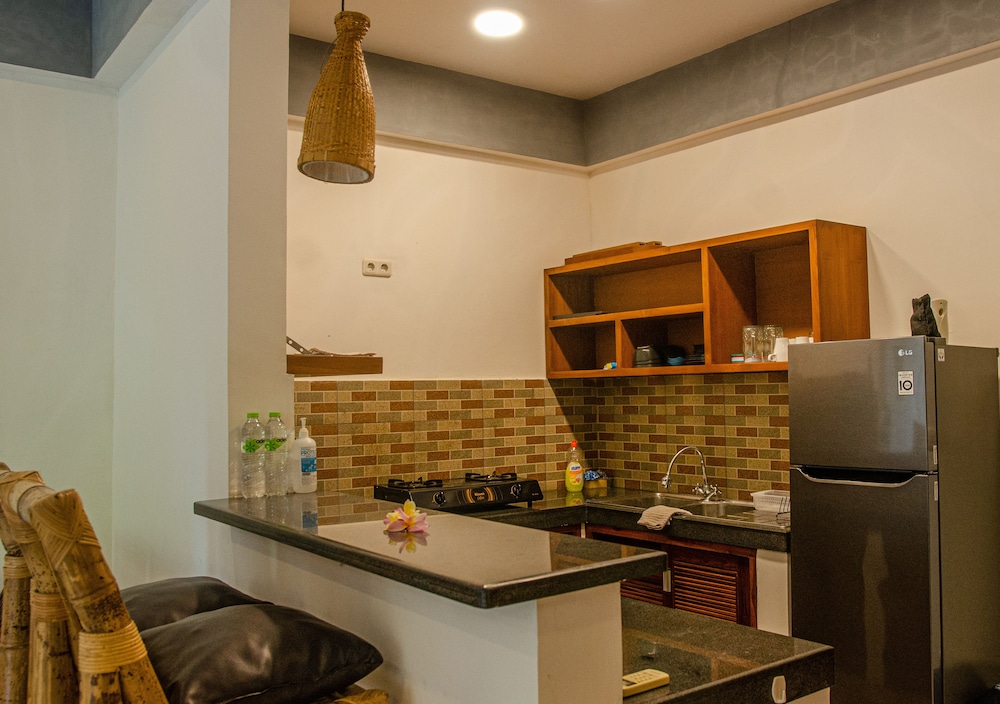 senggigi homes and apartments