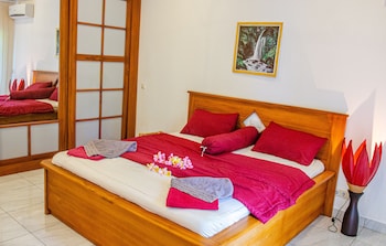 Senggigi Homes & Apartments,,0 star