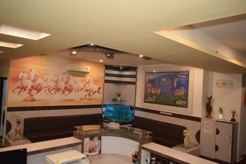 hotel opera inn