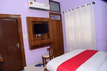 hotel r k regency