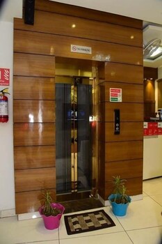 hotel r k regency