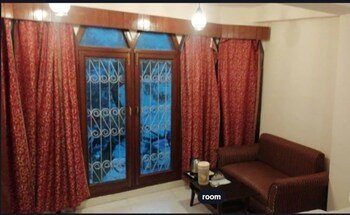 Oak Shade Hotel,Pangot>>Nainital,3.5 star