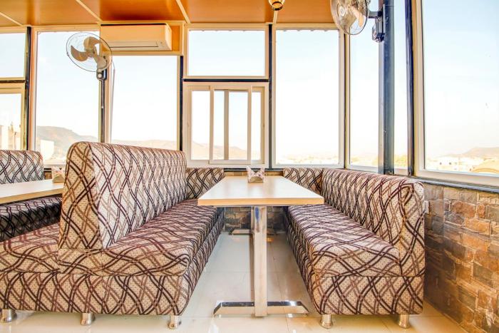 jasoda heritage hotel near hawa mahal