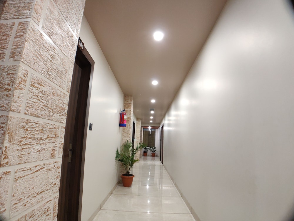hotel atul residency