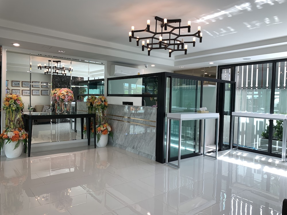 icare residence and hotel