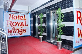 hotel royal wings